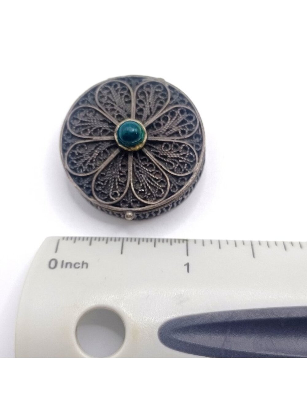 Vtg Sterling Silver 925 Small Filigree trinket Snuff Pill Box w turquoise stone